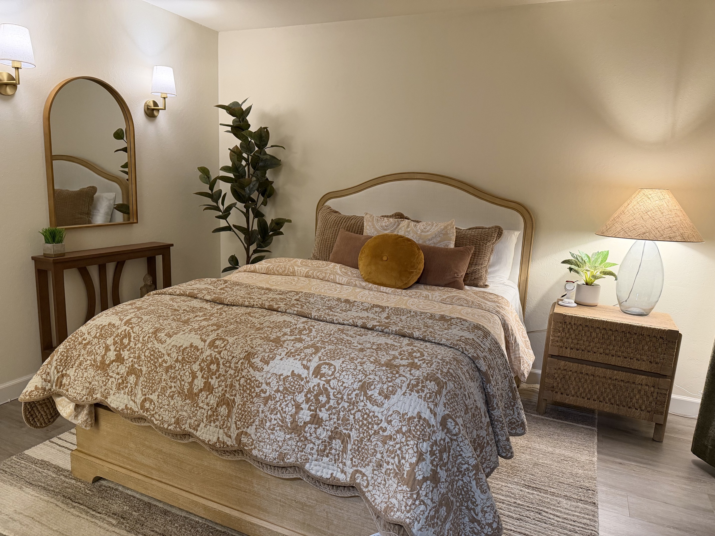 Bedrooms, image 8